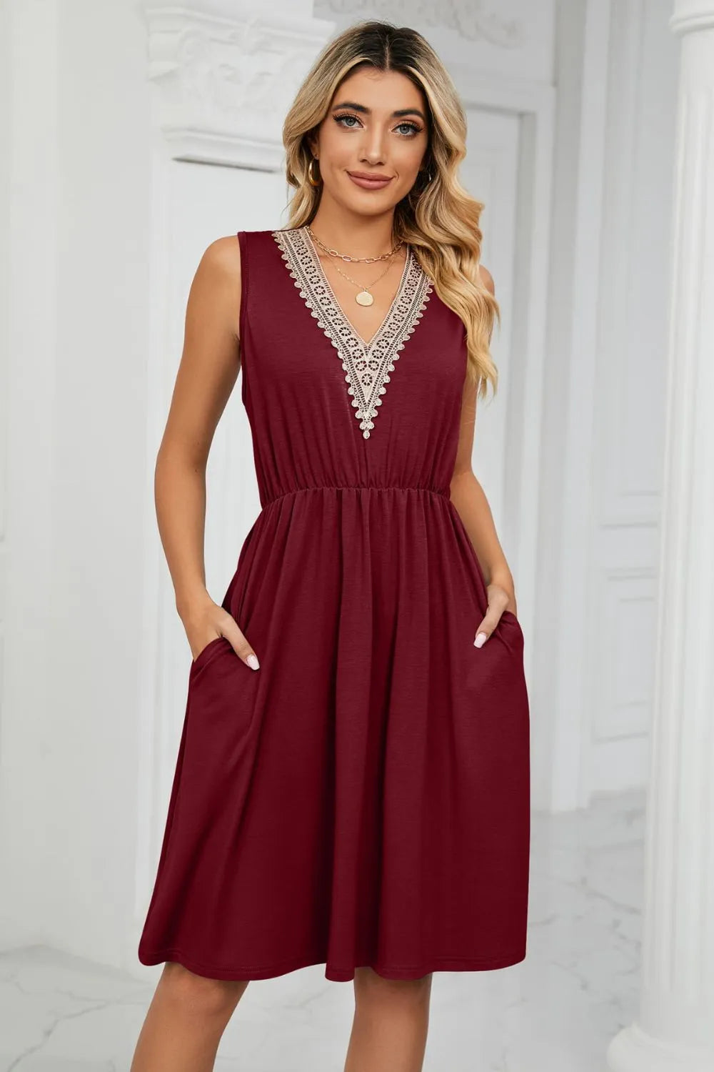 Contrast V-Neck Sleeveless Dress – view 10
